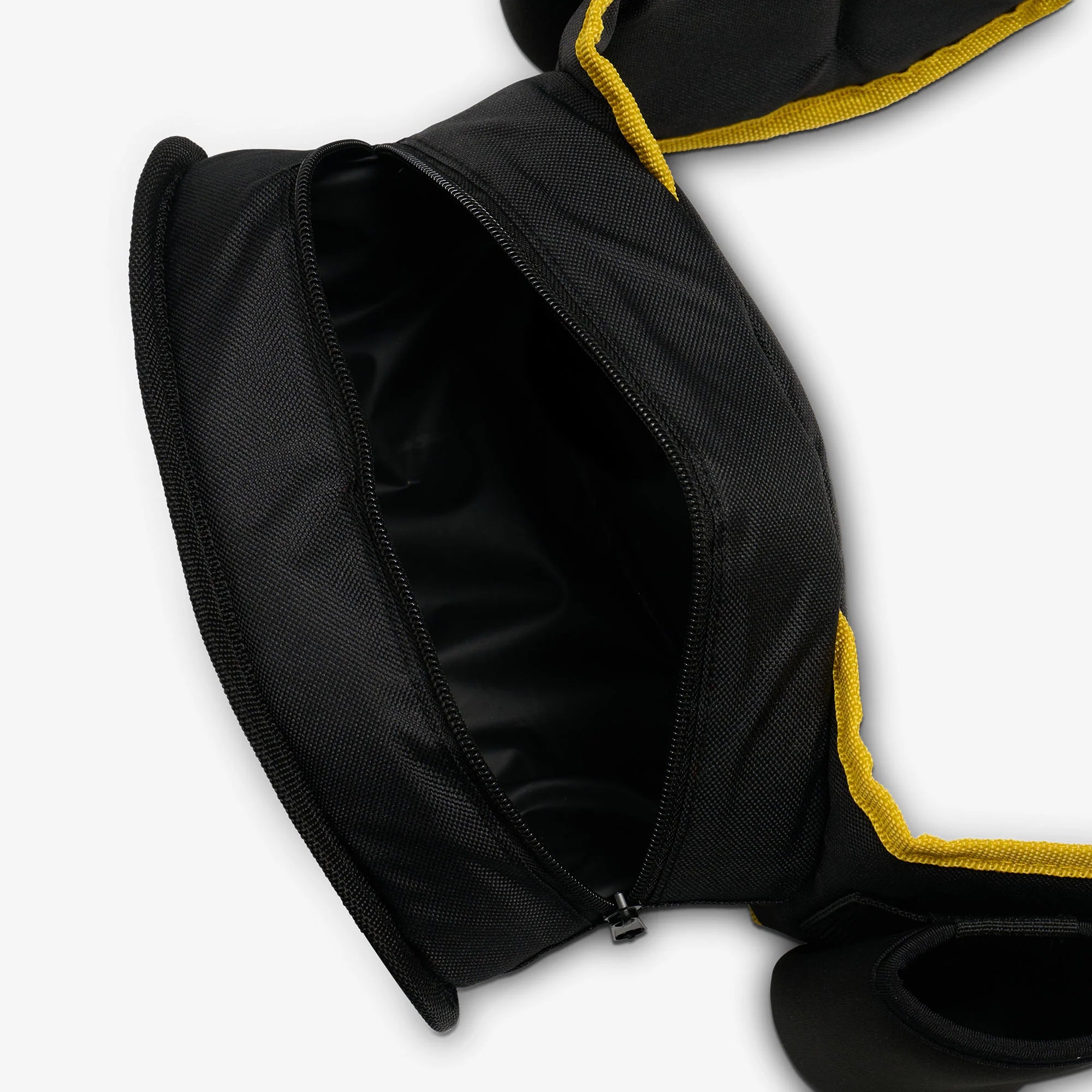 Igloo Camping Cooler DC Super Heroes Batman Belt Fanny Pack Cooler - Image 3